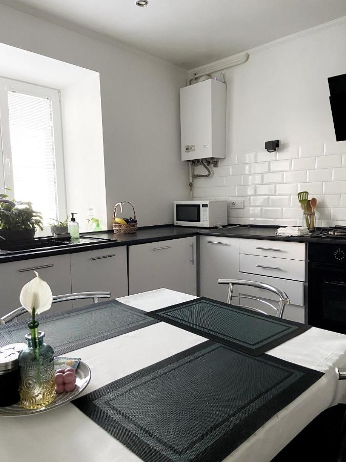 Квартира У Старому Місті Kamianets-Podilsky Extérieur photo