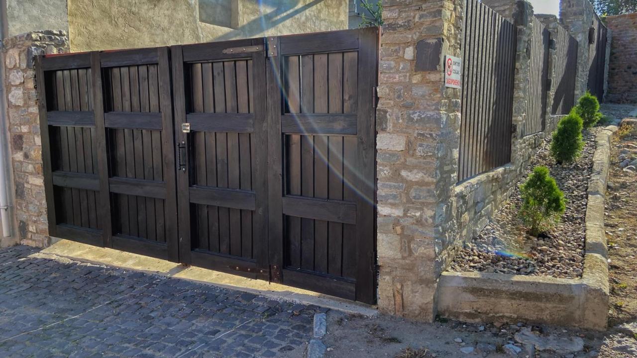 Квартира У Старому Місті Kamianets-Podilsky Extérieur photo