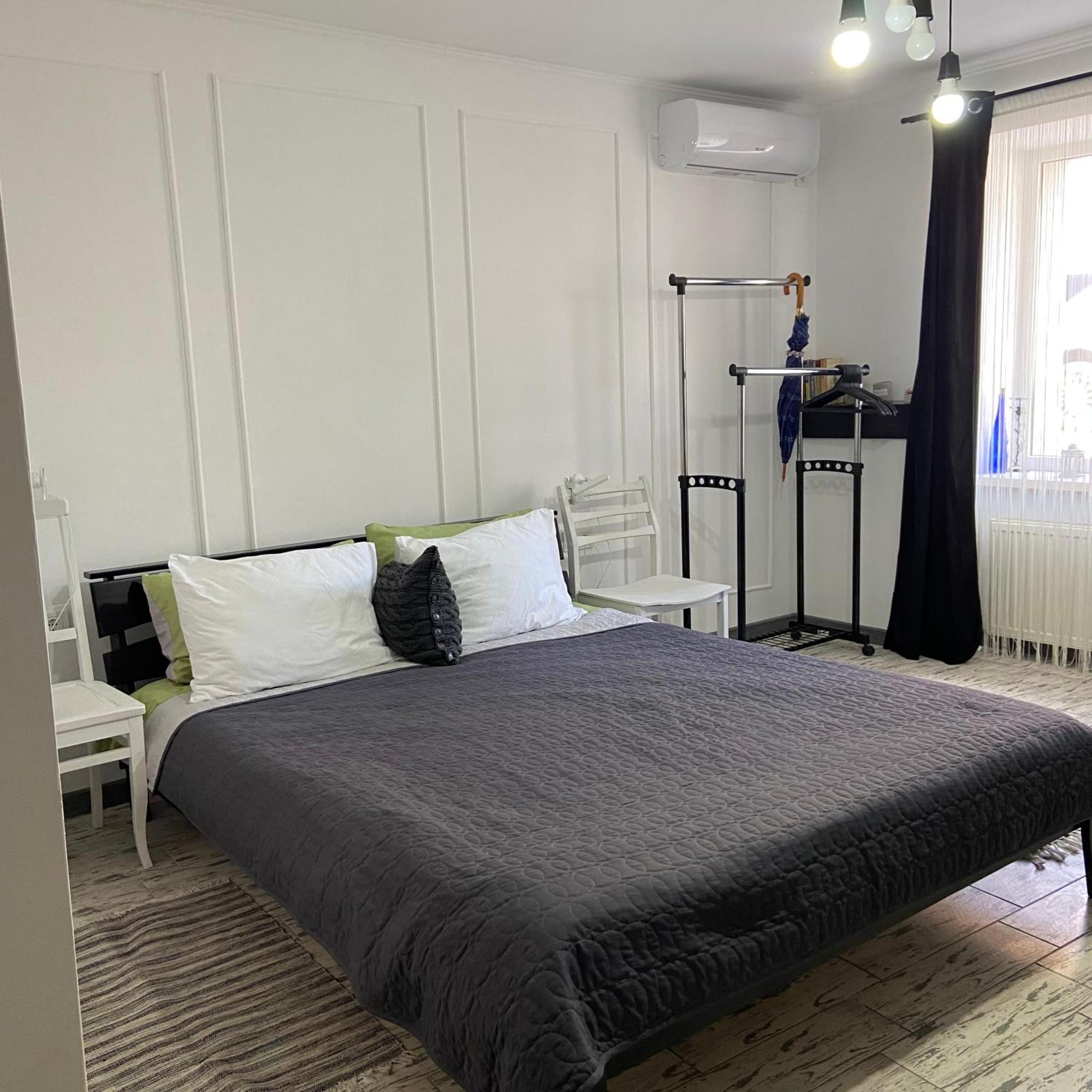 Квартира У Старому Місті Kamianets-Podilsky Extérieur photo